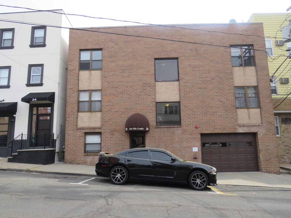 22 69th St in Guttenberg, NJ - Building Photo