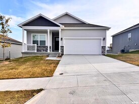 709 E Bear Dr in Tiffin, IA - Building Photo