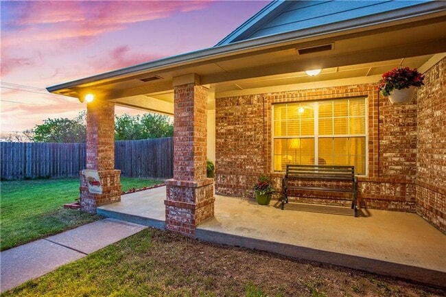 10201 Buccaneer Dr in Oklahoma City, OK - Building Photo - Building Photo