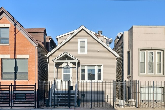 property at 2638 W Grand Ave