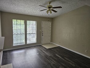 9623 Walnut St in Dallas, TX - Building Photo - Building Photo