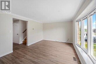 574 Mortimer Dr in Cambridge, ON - Building Photo - Building Photo
