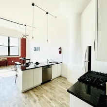 300 Hoyt St in Kearny, NJ - Building Photo - Building Photo