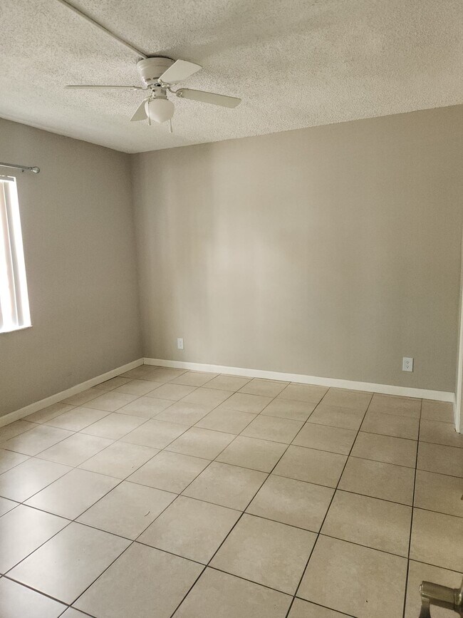 3776 N University Dr in Coral Springs, FL - Building Photo - Building Photo