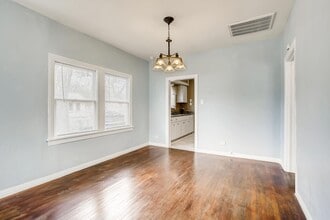 1715 Santa Anna St in San Antonio, TX - Building Photo - Building Photo