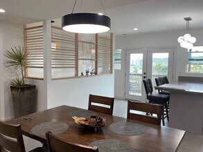 951 Hala Dr in Honolulu, HI - Building Photo - Building Photo