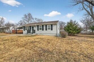 13811 10th Terrace in Grandview, MO - Building Photo - Building Photo