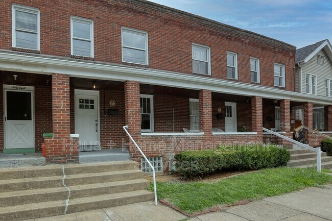 66 Dewey St in Etna, PA - Building Photo - Building Photo