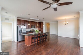 3160 John Glenn St in Herndon, VA - Building Photo - Building Photo