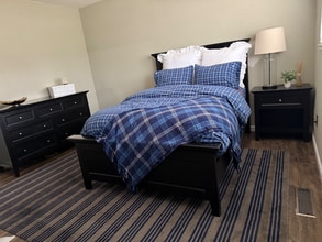 22535 Oak Canyon Rd in Salinas, CA - Foto de edificio - Building Photo