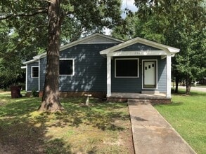 2866 Southern Heights Rd in Tupelo, MS - Building Photo - Building Photo