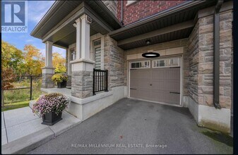 1 Ingleside St in Vaughan, ON - Building Photo - Building Photo