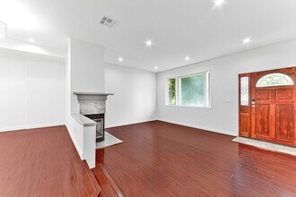 402 California St, Unit B in Arcadia, CA - Foto de edificio - Building Photo