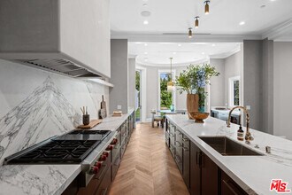 616 N Alpine Dr in Beverly Hills, CA - Building Photo - Building Photo