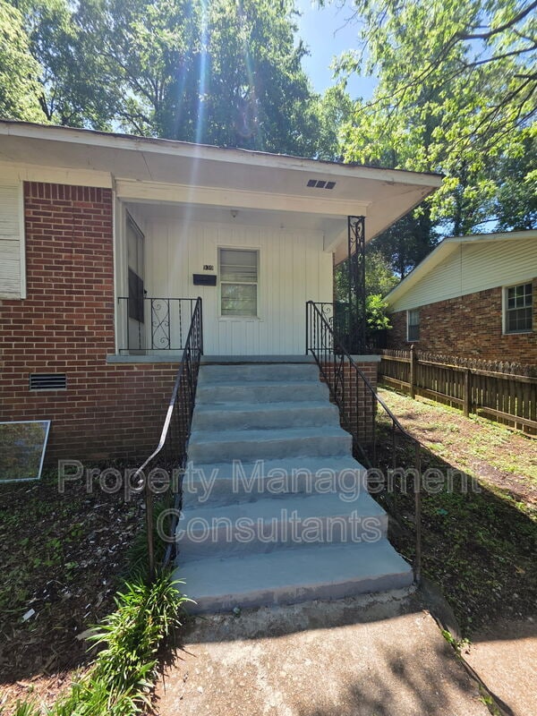 939 N Royal Ave in Florence, AL - Building Photo - Building Photo