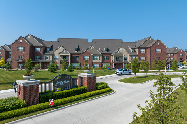 Shelby Pointe Village in Shelby Township, MI - Building Photo - Building Photo