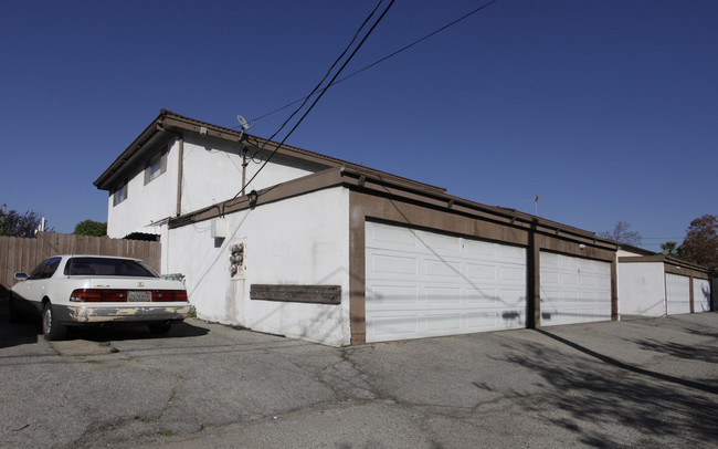 1398 Springfield St in Upland, CA - Building Photo - Building Photo