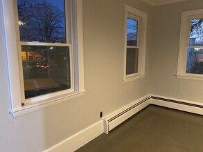 92 Walnut St, Unit 1 RIGT in Peabody, MA - Building Photo - Building Photo