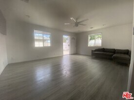 18601 Hiawatha St in Porter Ranch, CA - Building Photo