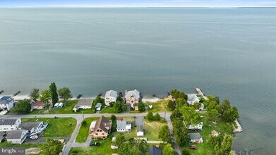 6591 Long Beach Dr in Saint Leonard, MD - Building Photo - Building Photo