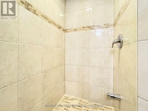 909-60909 Bay St. in Toronto, ON - Building Photo - Building Photo