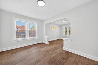 5803 S Kings Highway Blvd in St. Louis, MO - Foto de edificio - Building Photo