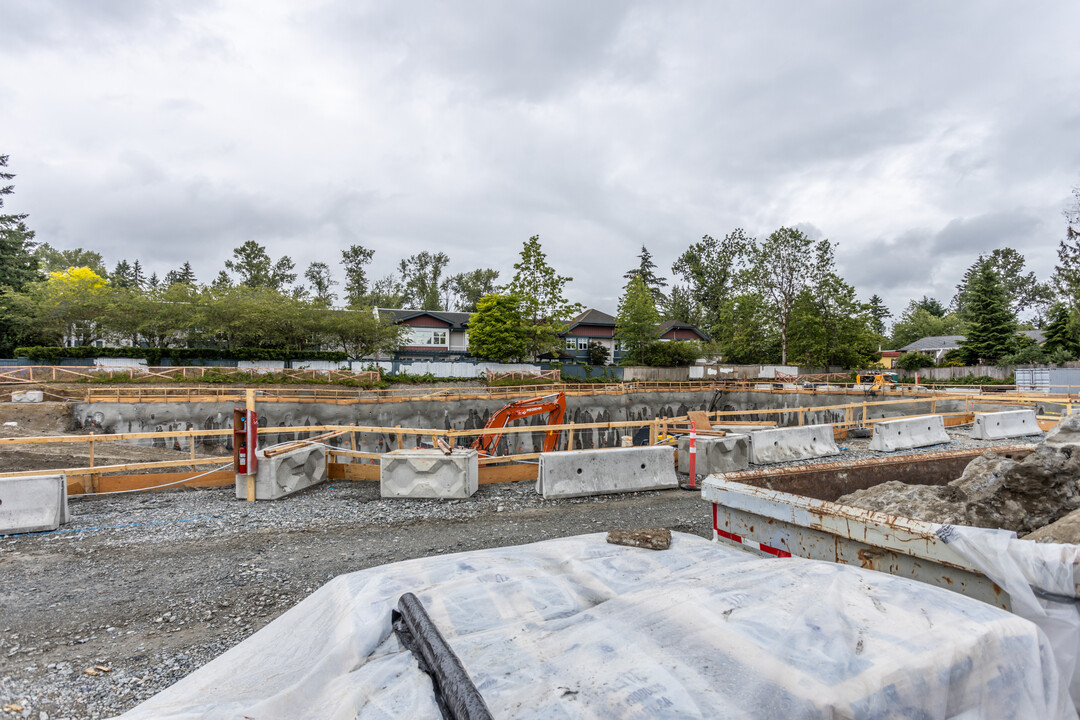 14535 104 Av in Surrey, BC - Building Photo