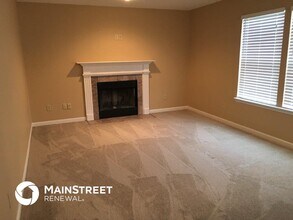 2146 Rosswood Blvd in Indianapolis, IN - Building Photo - Building Photo