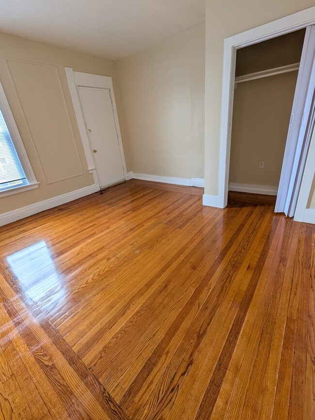 92 Sylvan Ave, Unit 2 in New Haven, CT - Foto de edificio - Building Photo