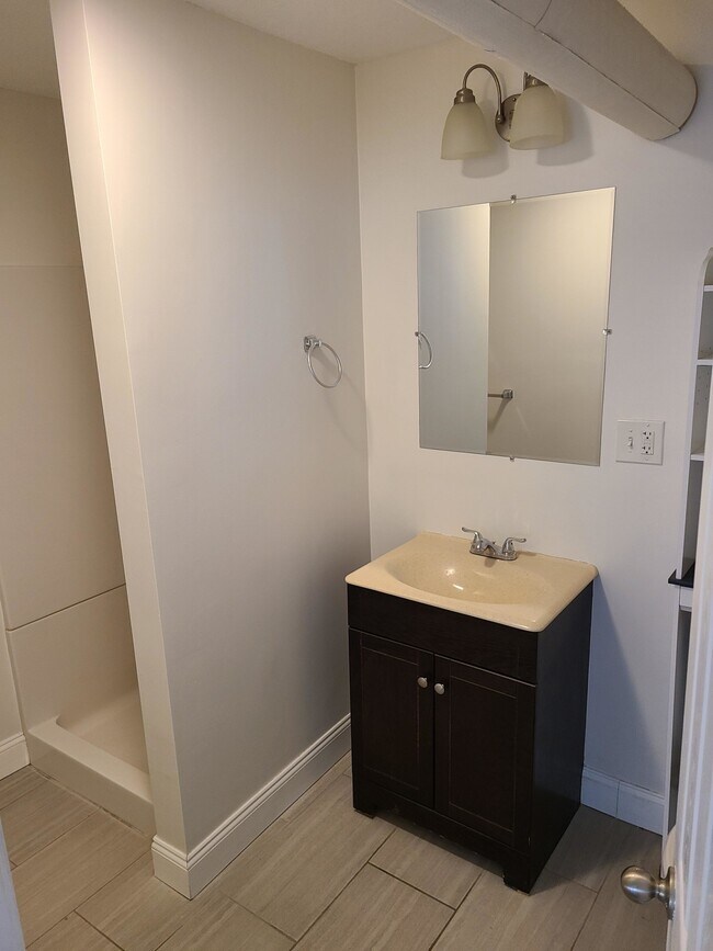 7 Farrington Ave, Unit 2 in Boston, MA - Foto de edificio - Building Photo