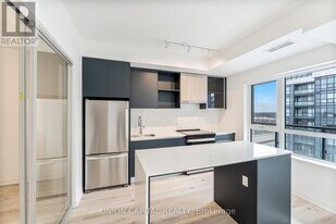 395 Dundas St W in Oakville, ON - Building Photo