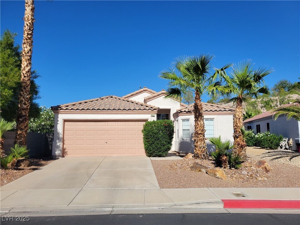 1480 Misty Sky Dr in Henderson, NV - Building Photo