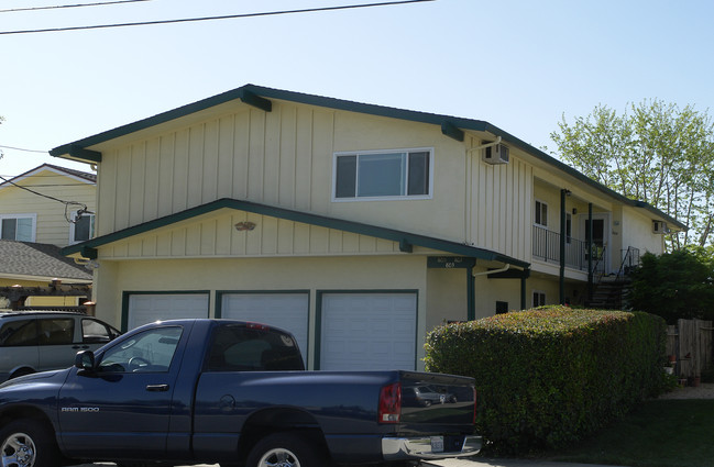 803-807 Marylin Ave in Livermore, CA - Building Photo - Building Photo