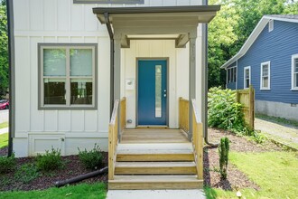 910 Spruce St in Durham, NC - Building Photo - Building Photo