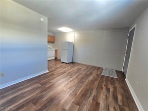 909 Garden Rd in Zanesville, OH - Building Photo - Building Photo