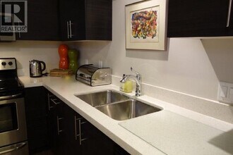 180 E 17th Ave in Vancouver, BC - Building Photo - Building Photo