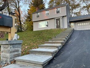 206 Eastwood Ave in Ithaca, NY - Building Photo - Building Photo