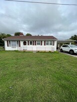 156 Welch Rd in Mount Airy, NC - Building Photo