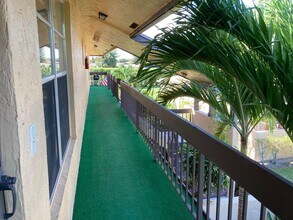 13777 Via Aurora in Delray Beach, FL - Building Photo - Building Photo