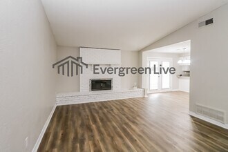 1413 Sunrise Dr in Moore, OK - Building Photo - Building Photo