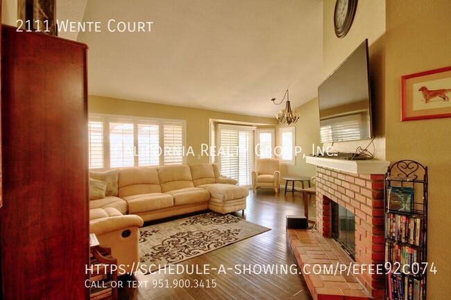 2111 Wente Ct in San Jacinto, CA - Foto de edificio - Building Photo