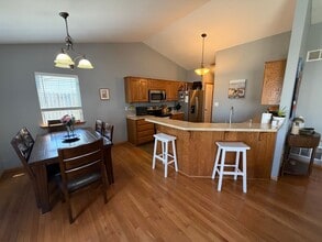 112 Northfield Rd in Manhattan, KS - Building Photo - Building Photo