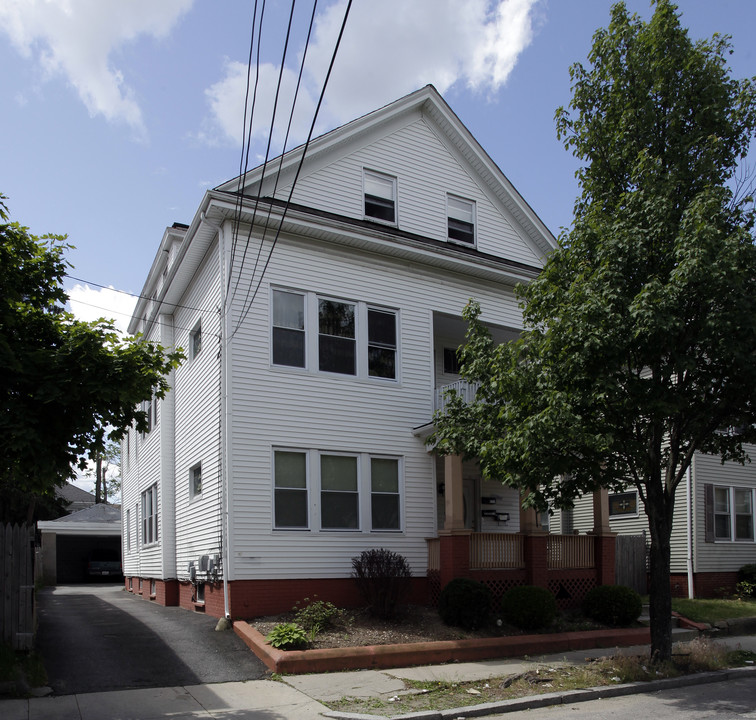 182-184 Peace St in Providence, RI - Building Photo