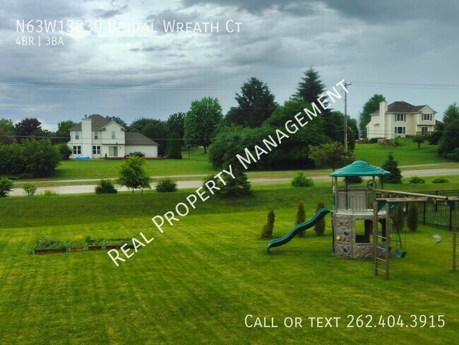 N63W13830 Bridal Wreath Ct in Menomonee Falls, WI - Building Photo - Building Photo