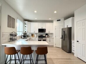 297 Mildred St in Perris, CA - Building Photo - Building Photo