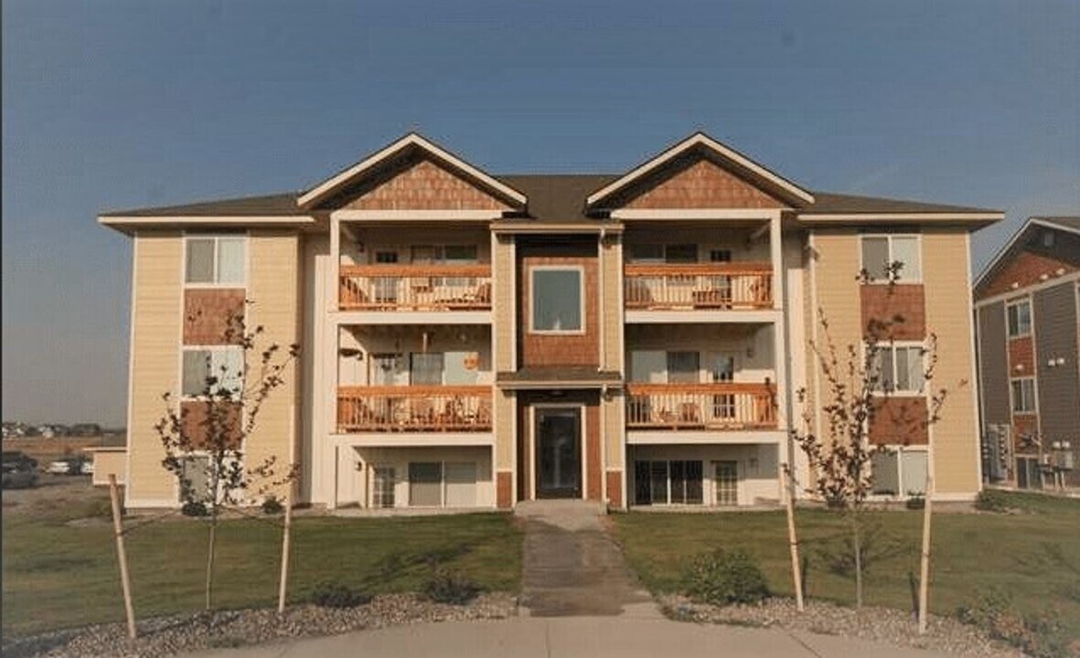 2226 Baxter Ln in Bozeman, MT - Building Photo