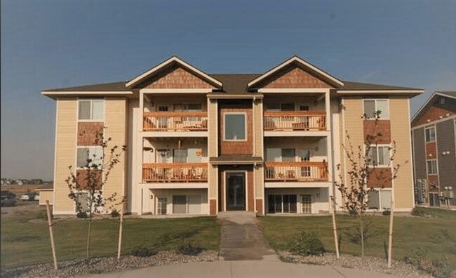property at 2226 Baxter Ln