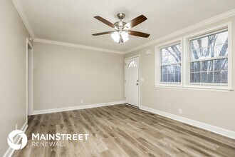 7901 Chester Rd in Fairview, TN - Foto de edificio - Building Photo