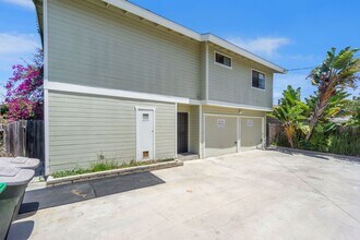 130 E 21st St in Costa Mesa, CA - Building Photo - Building Photo