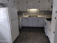 607 Dennis Rd photo'